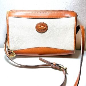 Dooney Bourke Vintage All Weather British Cream Leather Small Shoulder Bag